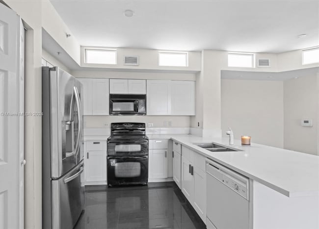 2200 E Preserve Way in Miramar, FL - Building Photo - Building Photo