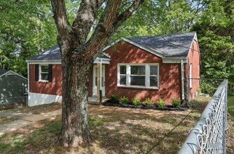 1014 Buck Dr in Clarksville, TN - Building Photo - Building Photo