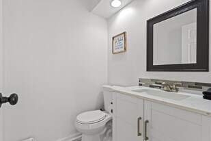 604 Lochnell Dr in Houston, TX - Building Photo