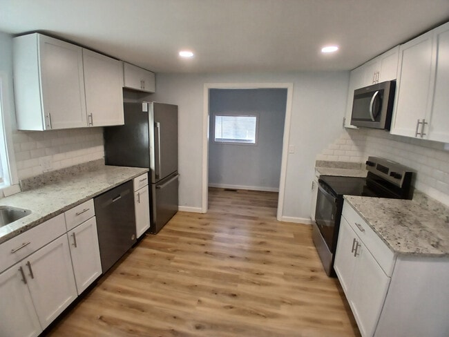 2311 W Godman Ave in Muncie, IN - Building Photo - Building Photo