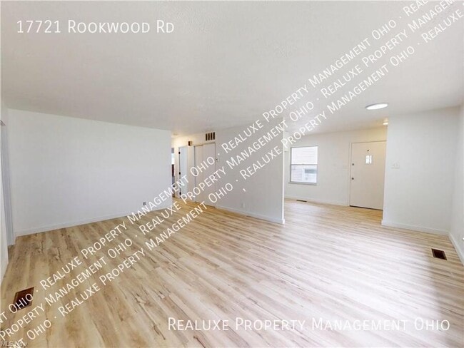 17721 Rookwood Rd in Cleveland, OH - Building Photo - Building Photo