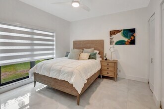 800 Andrews Ave, Unit 9 in Delray Beach, FL - Foto de edificio - Building Photo