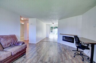 11040 N Skagit St in Burlington, WA - Building Photo - Building Photo