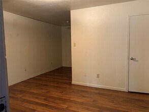 200 Nutt Dr in Valley Mills, TX - Building Photo - Building Photo