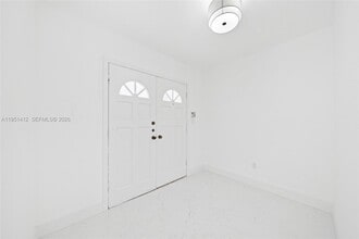 7021 SW 107th St in Miami, FL - Building Photo - Building Photo