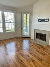 693 Sweet Pea Pl in Encinitas, CA - Foto de edificio - Building Photo