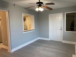 321 NW 25th Ct in Pompano Beach, FL - Building Photo - Building Photo