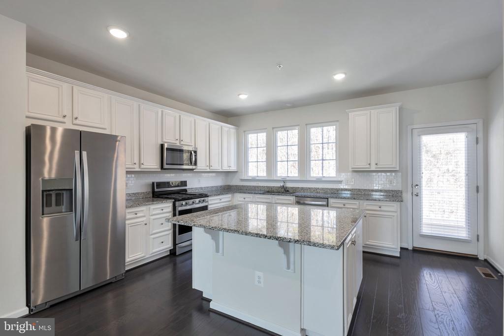 2916 Koens Ct in Severn, MD - Building Photo