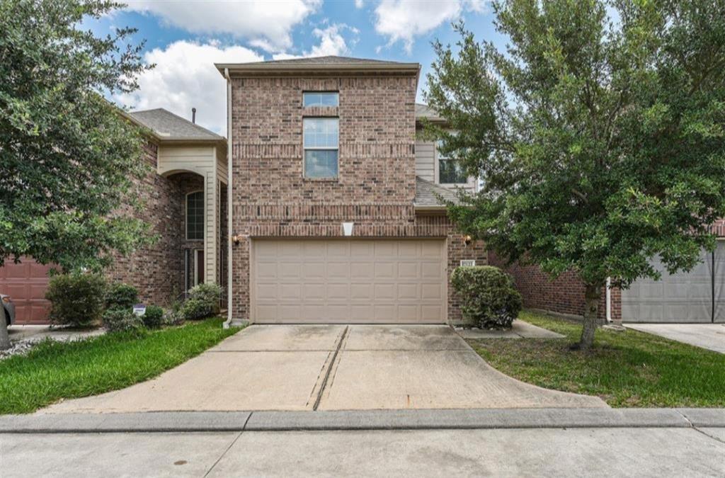 17122 Amarose Dr in Houston, TX - Building Photo