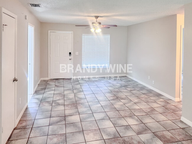 805 Sprucewood Ln in Kissimmee, FL - Building Photo - Building Photo