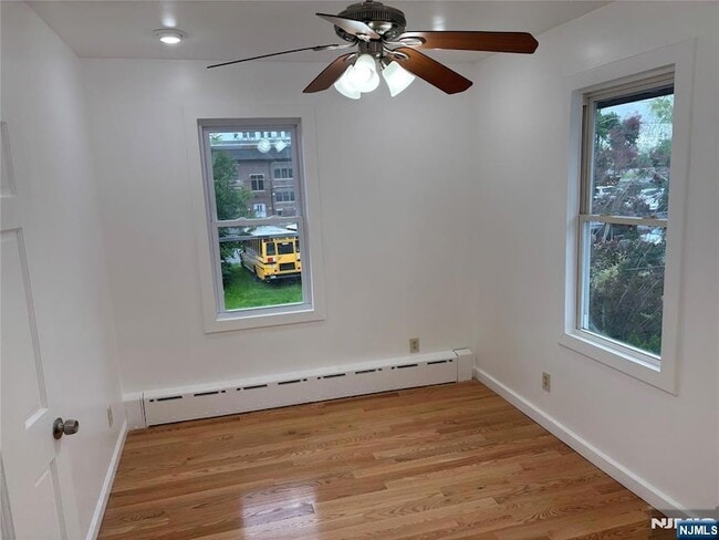 185 Merselis Ave in Clifton, NJ - Building Photo - Building Photo