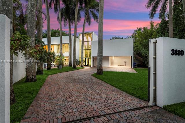 3880 Hardie Ave in Miami, FL - Foto de edificio - Building Photo