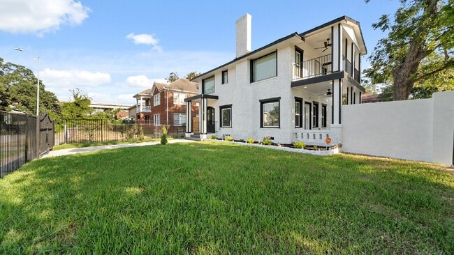 2119 Isabella St in Houston, TX - Foto de edificio - Building Photo