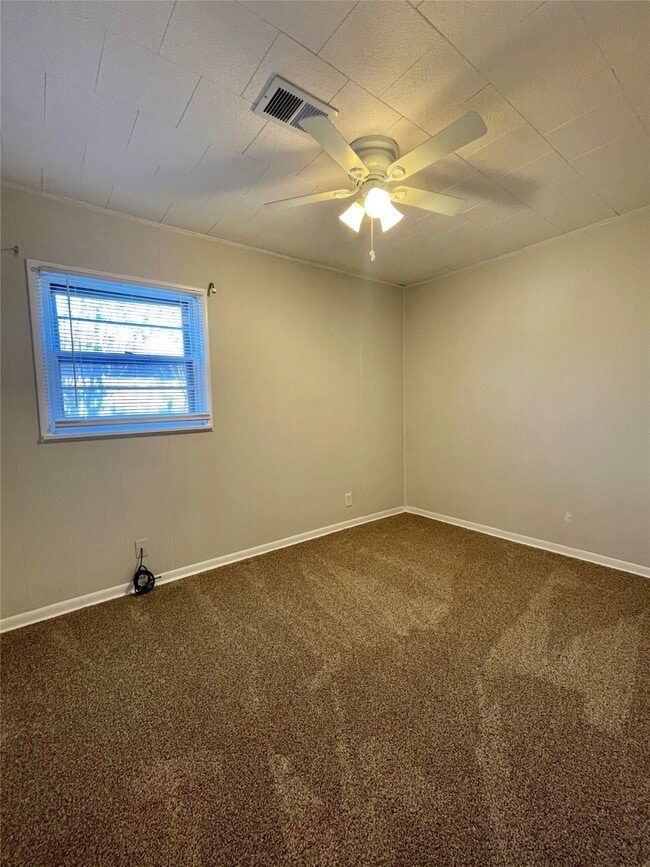 property at 1112 Southampton Dr