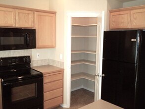 956 S Wild Yucca Ave in Kuna, ID - Building Photo - Building Photo