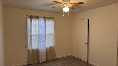 1248 E 15th St in Oakland, CA - Foto de edificio - Building Photo