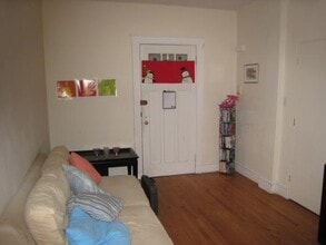 316 Saint Paul St, Unit 3 in Brookline, MA - Foto de edificio - Building Photo