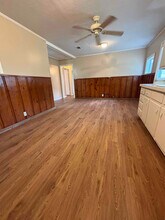 1022 Donald St in Waco, TX - Foto de edificio - Building Photo