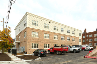 Swayze Court Apartments in Flint, MI - Building Photo - Building Photo