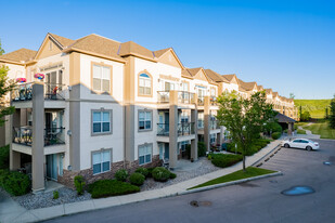 303 Arbour Crest Dr NW in Calgary, AB - Building Photo - Building Photo