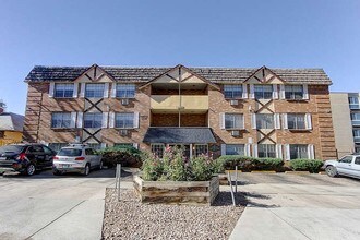 Observatory Park Apartments in Denver, CO - Building Photo - Building Photo