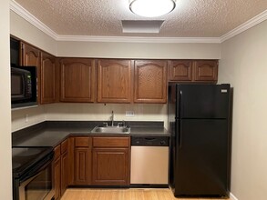 4355 Maryland Ave, Unit 415 in St. Louis, MO - Building Photo - Building Photo
