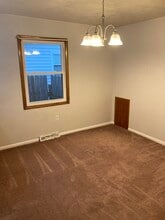 2706 Groveland Ave in Erie, PA - Building Photo - Building Photo