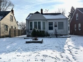 16206 Forest Ave in Eastpointe, MI - Building Photo