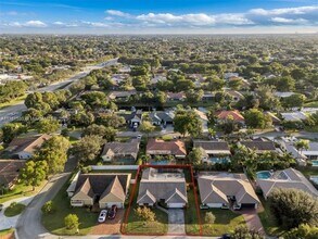 10820 NW 10th Pl in Coral Springs, FL - Building Photo - Building Photo