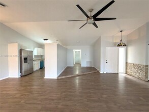 8721 NW 47th St in Lauderhill, FL - Building Photo - Building Photo