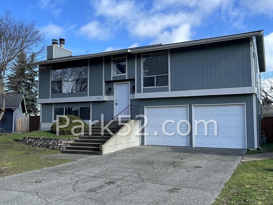 7415 97th Ave Ct SW in Tacoma, WA - Building Photo