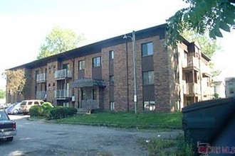 Garden Place Apartments in Warren, OH - Building Photo - Building Photo