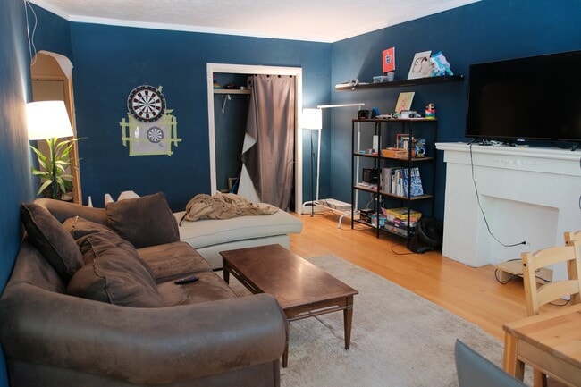 property at 2105 W 47th Ave