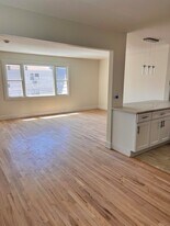 72 69th St, Unit 19102 in Guttenberg, NJ - Building Photo