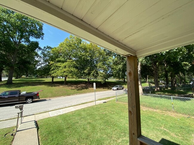 1429 Grand Ave in Leavenworth, KS - Building Photo - Building Photo