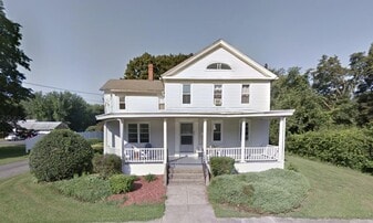 203 Main St, Unit 3 # 207 in East Windsor, CT - Building Photo