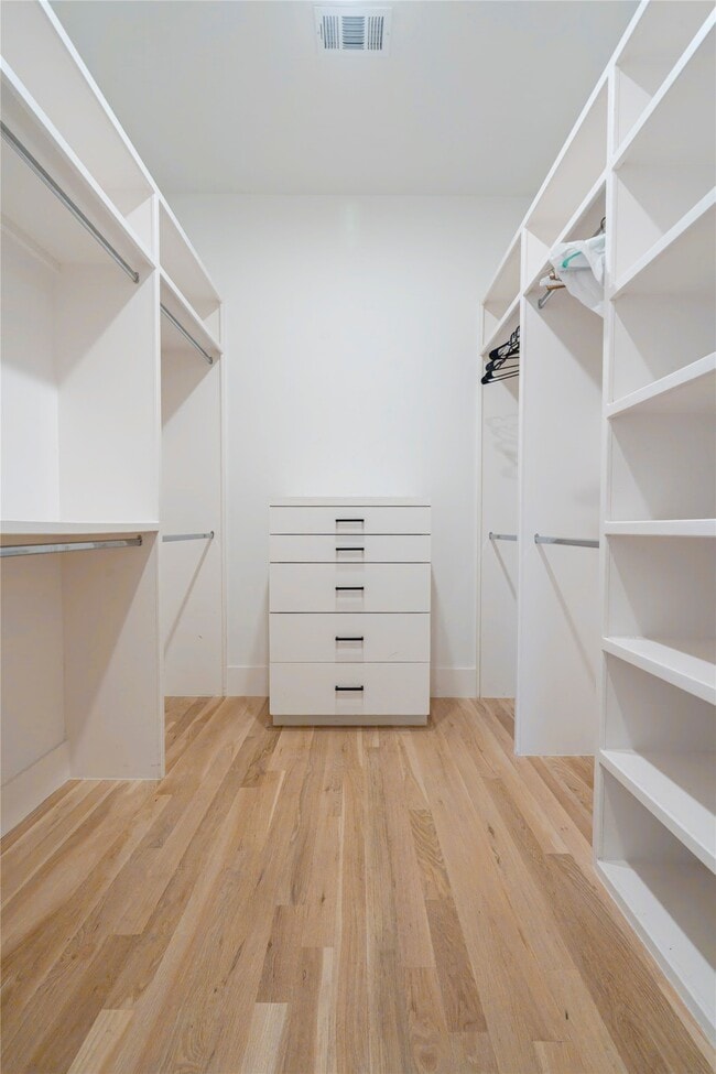 property at 709 Memorial Heights Dr