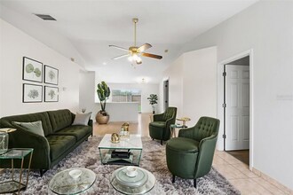 4240 Settlers Ct in St. Cloud, FL - Building Photo - Building Photo