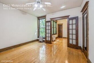 5602 S Dorchester Ave in Chicago, IL - Building Photo - Building Photo