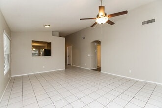 11259 E Caballero St in Mesa, AZ - Foto de edificio - Building Photo