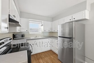 225 Bryan St in Denton, TX - Foto de edificio - Building Photo