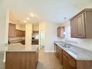 5793 Jade Moon Cir in Milton, FL - Building Photo - Building Photo