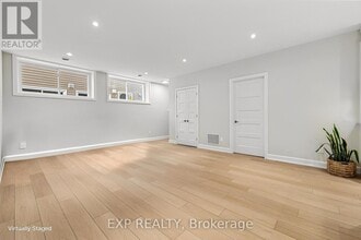 448 Falcon Ln in Russell, ON - Building Photo - Building Photo