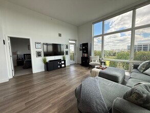 2132 City Gate Ln in Naperville, IL - Building Photo - Building Photo