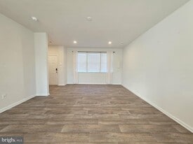 426 Creekbed Cir in Salisbury, MD - Building Photo