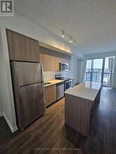 3237 Bayview Ave in Toronto, ON - Building Photo - Building Photo