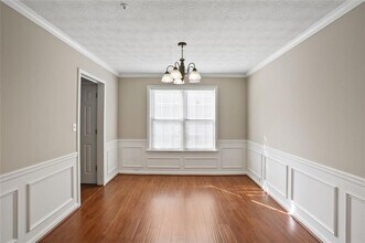 1442 Glenover Cir in Marietta, GA - Foto de edificio - Building Photo