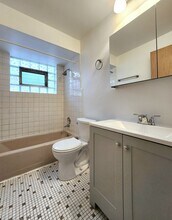 8532 W Gregory St, Unit 8532-1N in Chicago, IL - Building Photo - Building Photo