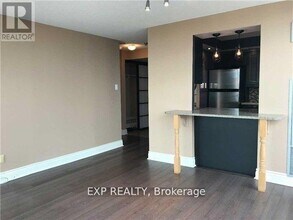 736-3736 Bay St. in Toronto, ON - Building Photo - Building Photo