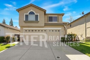 11501 Pyrites Way in Gold River, CA - Building Photo